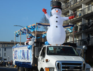 snowman float