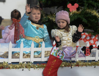 children on float